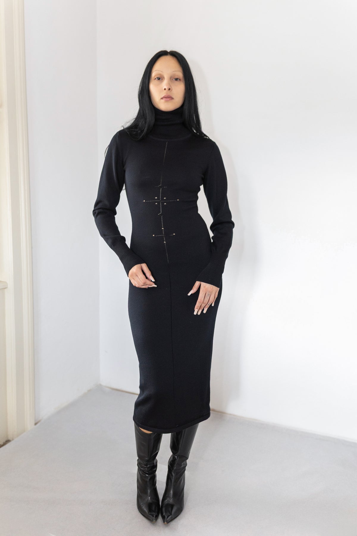 KNITTED DRESS B