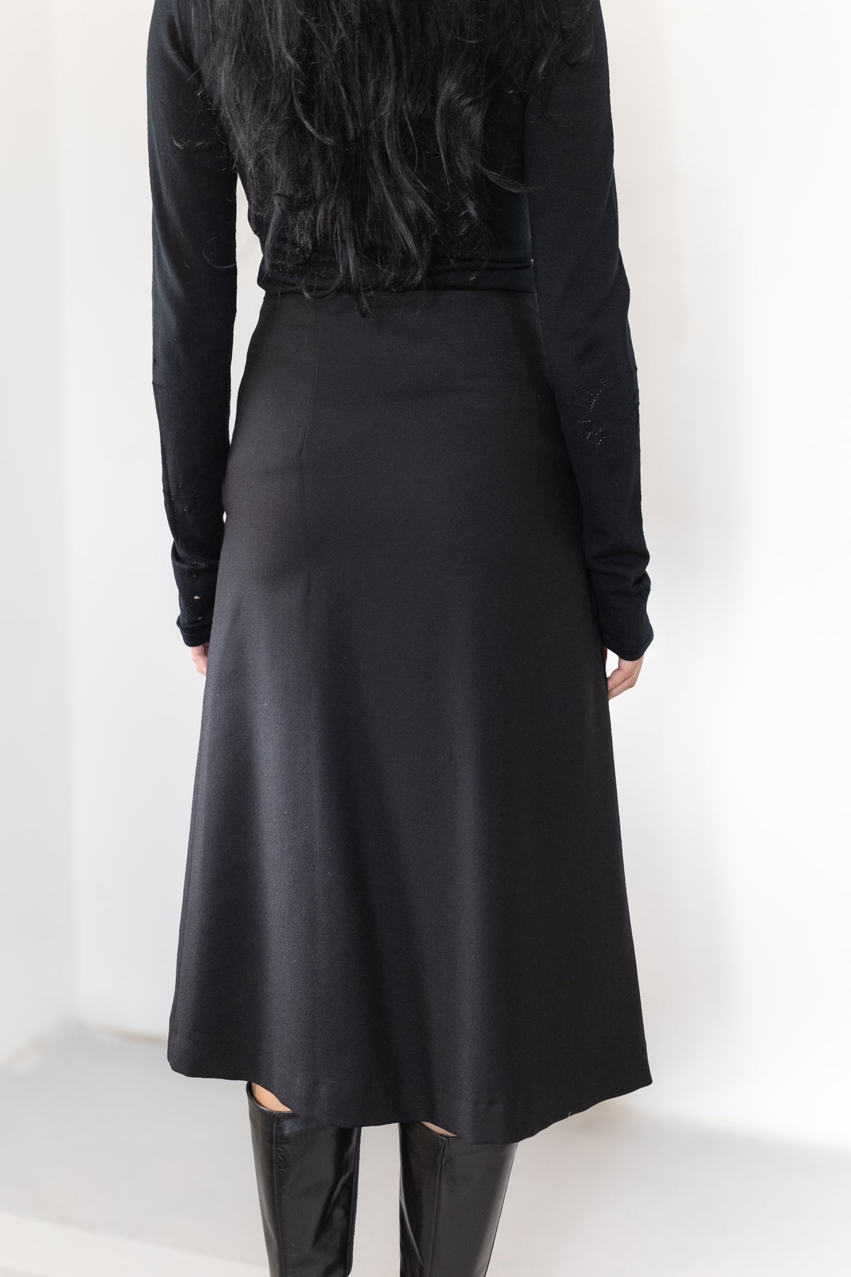 ASYMMETRIC PLEATED EMBROIDERY SKIRT B