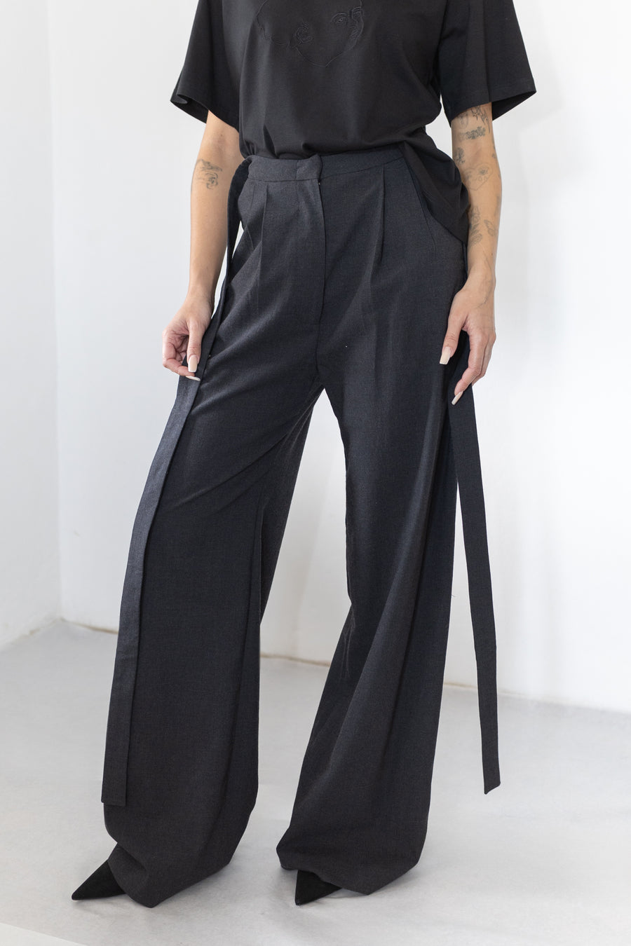 TAILORED HIGH WAISTED TROUSERS