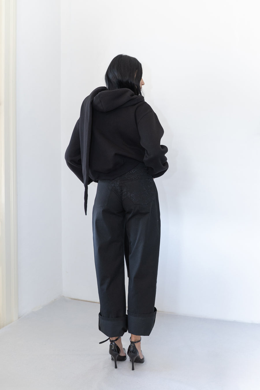 EMBROIDERY WIDE LEG PANTS B
