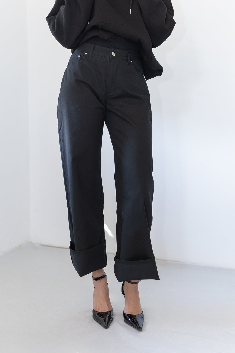EMBROIDERY WIDE LEG PANTS B