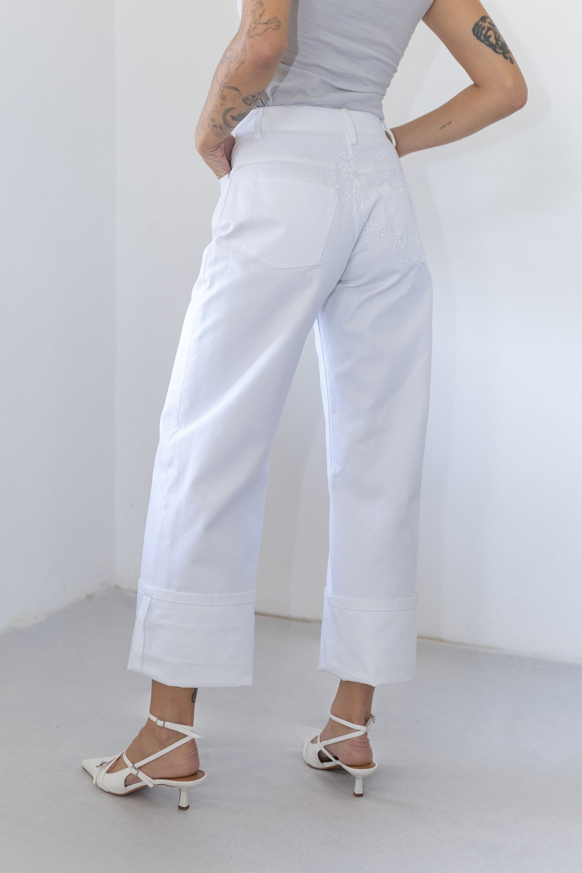 EMBROIDERY WIDE LEG PANTS W